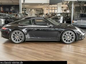 Image 6/15 of Porsche 911 Carrera 4 &quot;Black Edition&quot; (2015)