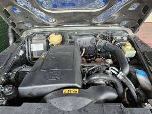 Image 11/18 of Land Rover Defender 110 Td5 (2000)