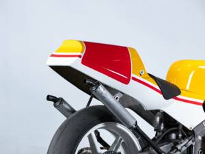 Bild 45/50 von Honda DUMMY (1992)