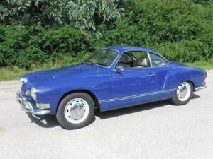 Image 35/50 of Volkswagen Karmann Ghia 1500 (1970)