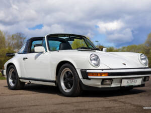 Image 7/45 of Porsche 911 Carrera 3.2 (1984)