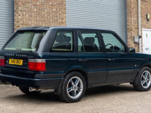 Image 3/21 de Land Rover Range Rover 4.6 HSE (2001)