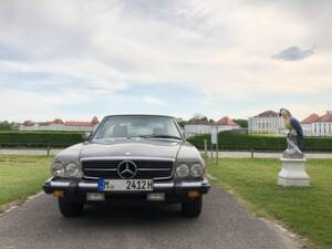 Image 76/96 of Mercedes-Benz 380 SL (1983)