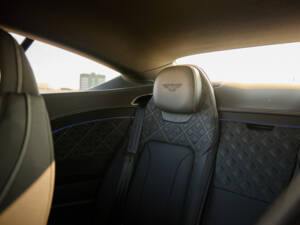 Image 15/19 of Bentley Continental GT (2019)