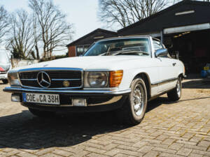 Image 2/8 of Mercedes-Benz 380 SL (1983)