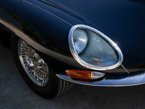 Immagine 37/45 di Jaguar E-Type 4.2 (1966)