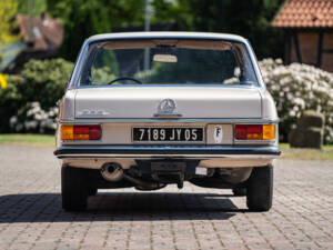 Image 18/45 de Mercedes-Benz 220 (1969)