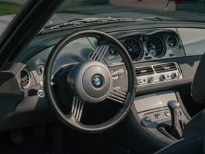 Image 102/185 of BMW Z8 (2001)