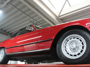 Image 7/50 of Mercedes-Benz 280 SL (1982)