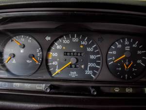 Bild 49/50 von Mercedes-Benz 190 D 2.5 Turbo (1989)
