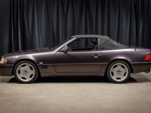 Image 6/43 of Mercedes-Benz 300 SL (1992)