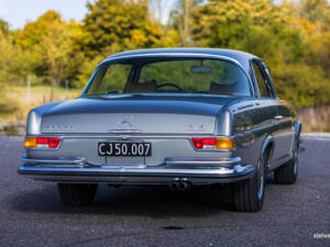 Immagine 15/61 di Mercedes-Benz 280 SE 3,5 (1971)