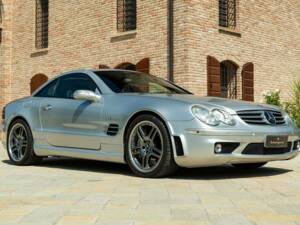 Image 9/50 of Mercedes-Benz SL 65 AMG (2005)