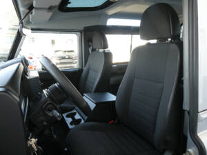 Imagen 10/20 de Land Rover Defender 90 TD4 (2008)