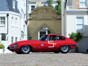 Image 8/19 of Jaguar E-Type &quot;Lightweight&quot; (1962)