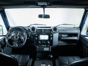 Image 20/47 of Land Rover 90 (1988)