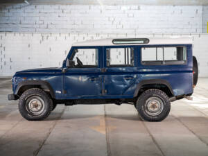 Imagen 4/86 de Land Rover Defender 110 Td5 (1999)