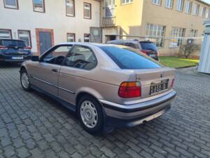 Imagen 4/14 de BMW 316i Compact (1995)