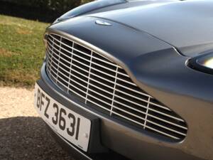 Image 22/22 of Aston Martin V12 Vanquish (2003)