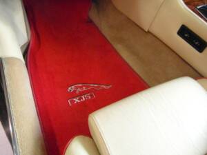 Image 12/15 of Jaguar XJ-S Convertible (1989)
