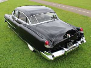 Image 8/23 of Cadillac 60 Special Fleetwood (1951)