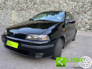 Image 2/10 de FIAT Punto 85 16V (1998)