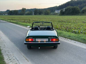 Immagine 5/60 di Alfa Romeo Spider 1300 (1976)