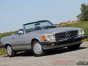 Image 11/50 of Mercedes-Benz 560 SL (1988)