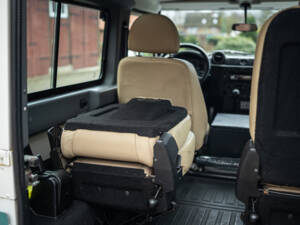 Image 20/50 of Land Rover Defender 90 (2008)