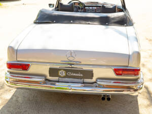 Bild 11/56 von Mercedes-Benz 280 SE (1968)