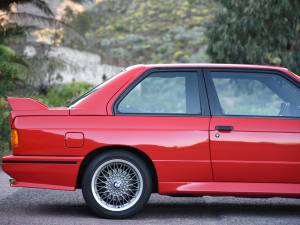 Image 7/36 of BMW M3 (1991)