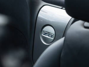 Image 18/53 of BMW Z8 (2001)