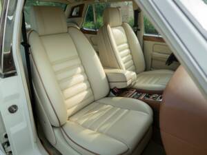 Bild 28/50 von Bentley Turbo R (1990)