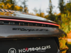 Image 22/50 of Porsche 911 Targa 4 GTS (2023)