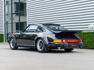 Imagen 9/33 de Porsche 911 Carrera 3.2 (1987)