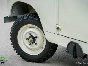 Image 48/55 of Land Rover 88 (1958)