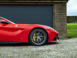 Bild 36/50 von Ferrari F12berlinetta (2013)