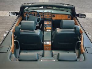 Afbeelding 54/63 van Bentley Azure Mulliner (2001)