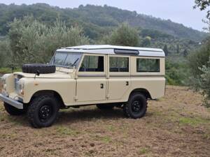 Image 4/22 of Land Rover 109 (1977)