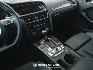 Immagine 29/45 di Audi RS4 Avant (2014)