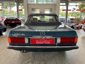 Image 8/19 of Mercedes-Benz 280 SL (1983)
