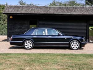 Bild 33/37 von Bentley Arnage Red Label (2000)