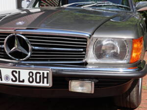 Image 19/59 of Mercedes-Benz 500 SLC (1980)