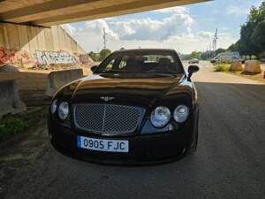 Image 4/7 de Bentley Continental Flying Spur (2006)