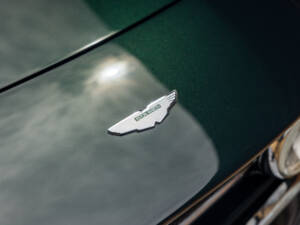 Bild 16/54 von Aston Martin V8 EFi (1987)
