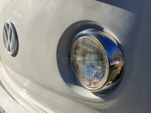 Bild 32/98 von Volkswagen T2b Kastenwagen (1979)