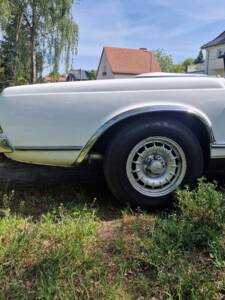 Image 36/100 de Mercedes-Benz 250 SL (1967)
