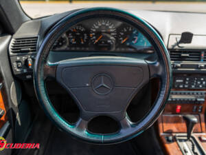 Bild 25/34 von Mercedes-Benz 500 SL (1992)