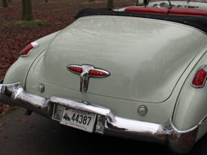 Image 16/21 of Buick Roadmaster (1949)