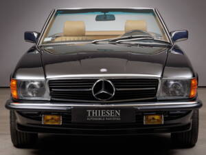 Image 3/36 de Mercedes-Benz 560 SL (1987)